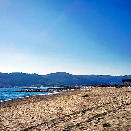 Hotel With Swimming Pool In Luni Mare
